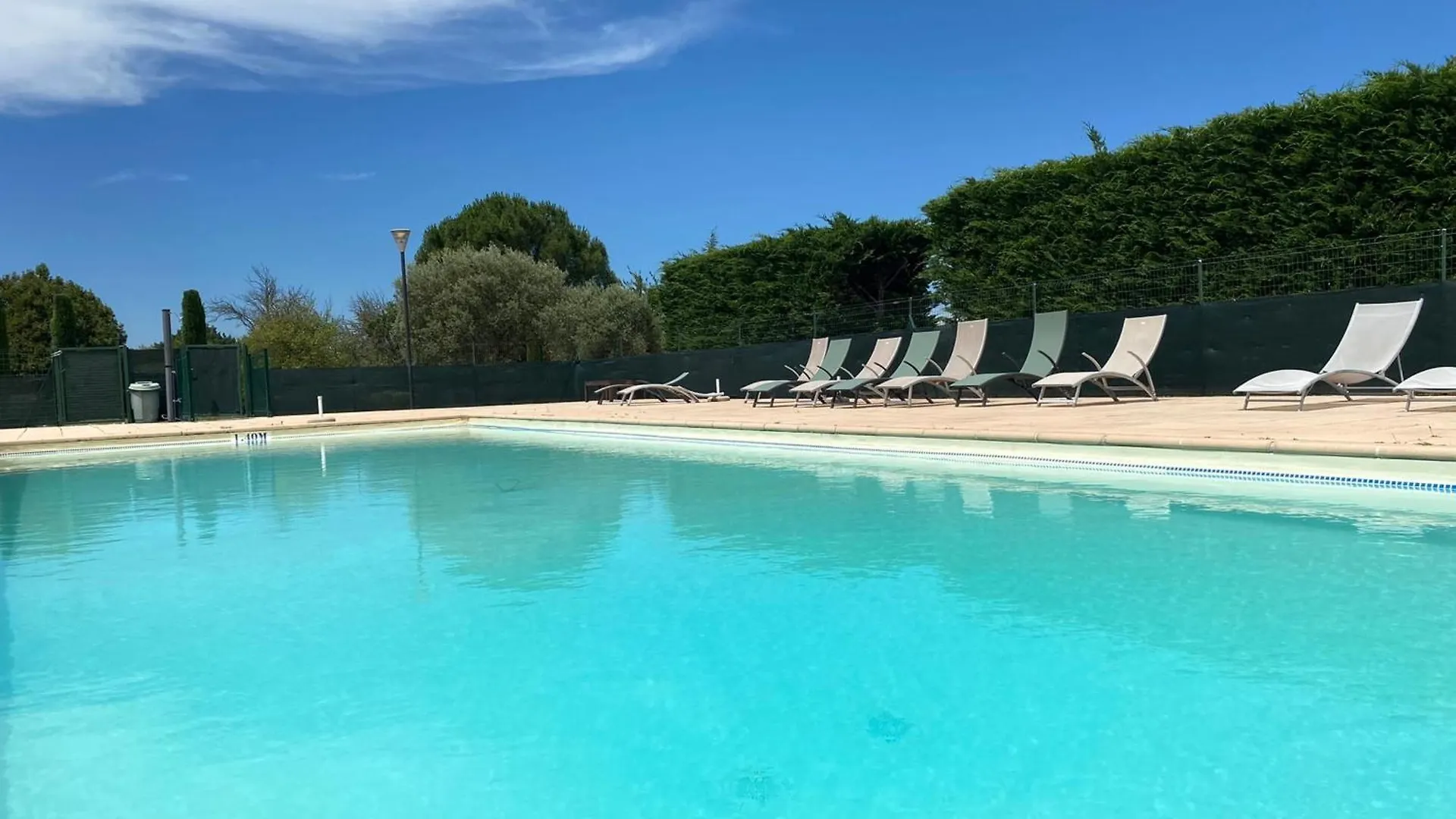 04B6 Beautiful Studio In A Mas Provencal - Pool Brunet 0*,  France